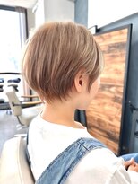 ルアン 上通り(ruen) ハイトーンくびれショート ミルクティーベージュ 熊本ショート