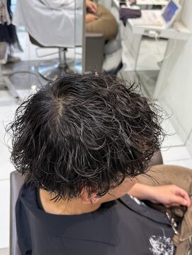 レアリバイケンジ(leali by KENJE) 波巻きパーマ