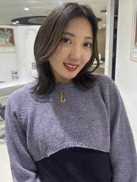 エアー 青山(AIR) 大人可愛いレイヤーボブ ボブウルフ 大人ボブ グレージュカラー