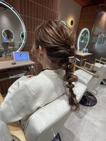 ヘアーアンドメイク ビス(HAIR&MAKE bis) 編みおろしアレンジ【ruka】