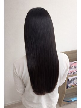 アトレ(atre) 黒髪ロング×縮毛矯正