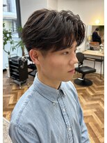 シーイー(C.E)&nbsp;ビジネスシーンにも合うフェザーパーマ