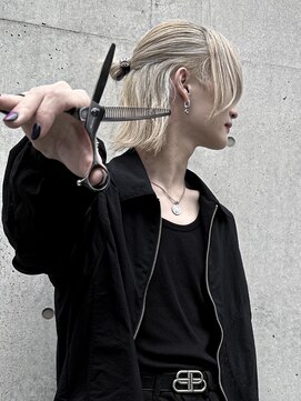 メンズサロン ガウディ 三宮店(men's salon Gaudi) メンズハーフアップウルフ×ブリーチハイトーンブロンド