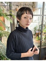 オトソーデン(Oto-soden) オン眉×ベリーショートウルフ