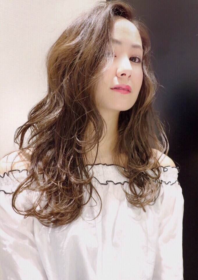 2026年冬】海外セレブの髪型・ヘアアレンジ｜人気順｜7ページ目