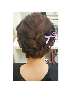 ヘアーメイク ティアラ(Hair make Tiara) ミニリボン×ハートヘア☆+゜