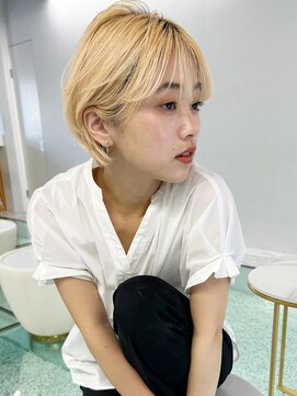 ムード タテマチ(mood tatemachi) くびれハイトーンショート