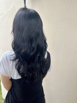 ラポール(RAPPORT) ドライヤーの熱に反応してツヤ感とカール感UPのふんわりパーマ