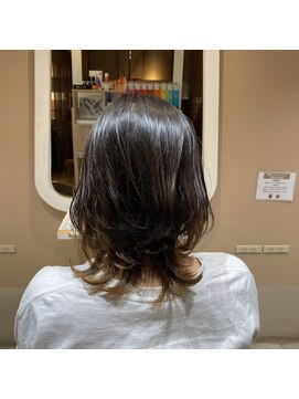 フィゼル 福島店(fizelle) ミディアムウルフ