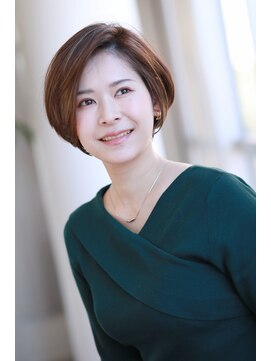 アンヘアナチュラル グラデーションボブ