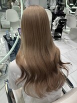 レディアル 渋谷(REDEAL)&nbsp;抜きっぱなしブロンドハイトーンインナーレイヤーカットウルフ