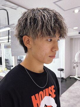 ルースト 八王子店(ROOST) イナズマツイスト