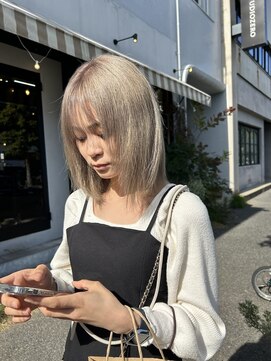 チャプター 問屋町(chapter) ホワイトベージュレイヤーカットケアブリーチカラー韓国ヘア