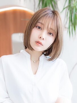 ケアリー プレナ海浜幕張(Carelly) デザインカラー/レイヤーカット/ウェットヘア/オリーブベージュ