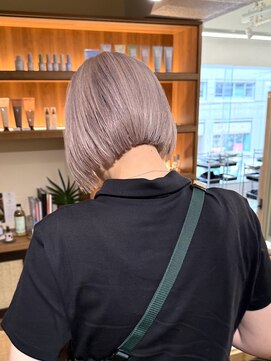 ロスタークラス(ROSTAR class) creamy beige