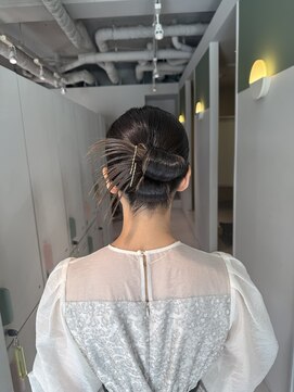 ムーム(Momb) カチモリヘア