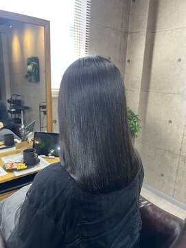 テテ(tete) 艶髪暗髪スタイル×namo spec