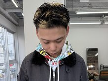 PARKiiiNG 心斎橋 ブリーチ/ダブルカラー/パーマ/メンズ【パーキング】の雰囲気(メンズスパイキーショート+抜きっぱなしハイライト)