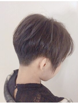 アナザヘアー なんば 高島屋前店(ANAZA hair) 刈り上げショート