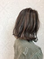 エメラ ヘア ドレッシー(EMERA hair Dressy) アッシュブラウンとローライト！外ハネミディアム☆