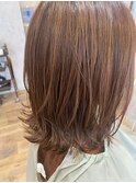コーラルベージュ