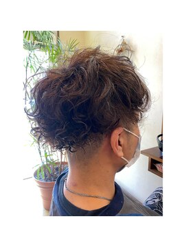 キキ 美容室(KIKI) 外国人風メンズパーマスタイル