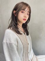 テイラー(Taylor)&nbsp;【Taylor 大宮】顔まわりレイヤー×オリーブグレー