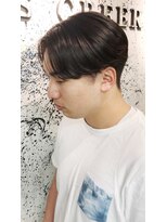 オーパスクリエ (OPUS CREER)&nbsp;好感度アップ！スッキリ前下がり刈り上げ毛流れセンターパート！