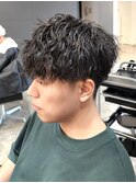 ツイストスパイラルパーマスパイラルパーマメンズマッシュカット
