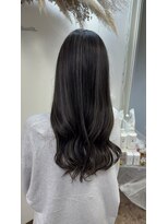 シルエット 美容室&nbsp;ハイライトカラー　グレー　八戸20代30代40代