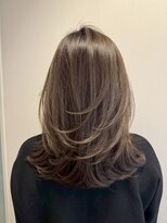 ムード(MOOD,)&nbsp;イメチェン/ピンクベージュ/アンブレラカラー/前髪/銀座駅