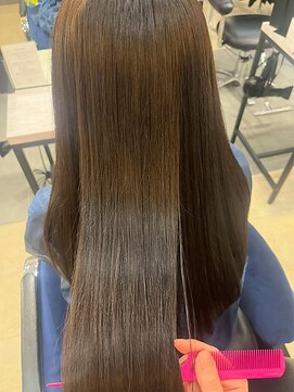 クララ バイ マニスオブヘアー(CLALA by Manis of hair) 透明感ショコラベージュ/髪質改善/ロング/ストレート