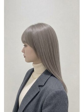アッシュ 戸塚店(Ash) 【戸塚】ハイトーン/グレーシルバー×艶感ストレート