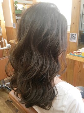 ララテラス(LaLa Terrace) ～LaLa Terrace流～アッシュグレージュ×無造作ラフウェーブ