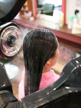 【毛髪改善ヘアエステ】で髪質改善☆髪の傷みだけでなく、髪の広がりが気になる方にもオススメ◎