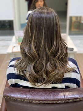 ミリア 茅ヶ崎店(Mirea) ナチュラルグラデーション×マットアッシュ