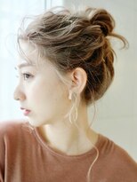 おだんごアレンジ_ココアブラウンフリンジウェーブ_ba298133