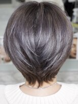 ラテ(latte)&nbsp;《素敵ミセス*》ブリーチonシルバーアッシュカラー