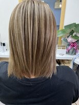ケイ美容室&nbsp;ホワイト　ハイライト