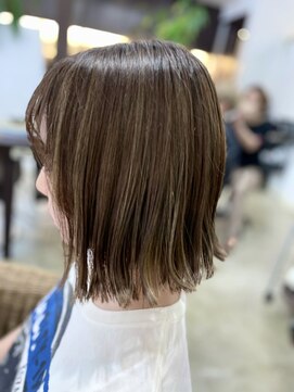 ヴィアージュ(Vi.age) ハイライト・グレージュカラー