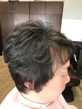 美容室 舞 カット+ポイントパーマ