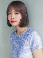 20代ミニボブ×前上がり×ナチュラルベージュ/大人ガーリー/小顔