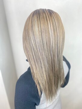 ラトリエ ブロカント 立川北口店(L'atelier BROCANTE) ミルクティーベージュ ハイトーンカラー