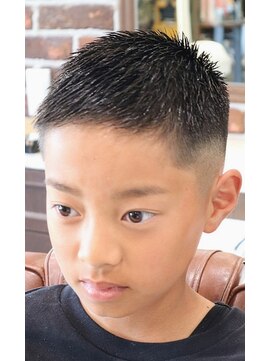 アクセプトザワールドバーバー(Accept the world barber) クロップ×ショートフェード