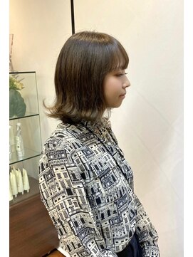 ファーレンピュアスウィート(fahren-pure-suite) 切りっぱなしボブ／外はねボブ