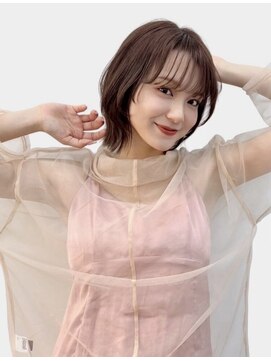 ユーフォリア 青山(Euphoria) ツヤ髪透明感外ハネミディレイヤー似合わせカット