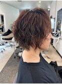 大人ショートボブヘアくびれショート白髪染めグレイカラー40代