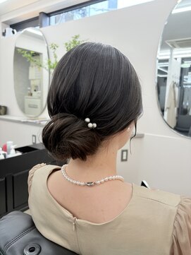 美容室 トゥッカ(tukka) 外国人風シンプルおだんご。