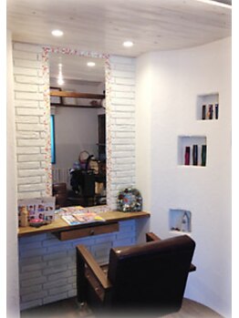 【女性限定サロン♪】大人女性の為の上質空間。髪のお悩みを解決し、理想のスタイルへと導きます。