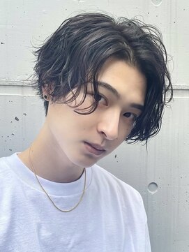 フィフス トウキョウ (fifth TOKYO) 渋谷シャドウパーマメンズパーマセンターパート無造作30代